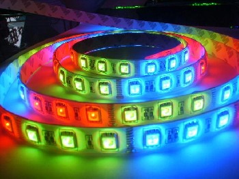 LED室外景观专用防水5050跑马灯条滴胶防水灯条